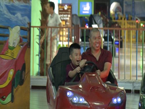 4 cặp bố con "Bố ơi mình đi đâu thế" vui vẻ ở Hà Nội - 12