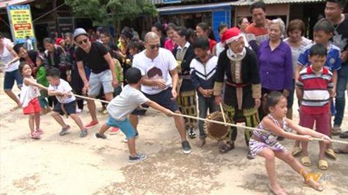 tap 12 bo oi mua 3: "nguoi hung kitty" thanh duoc khoe man chong day long lanh - 10